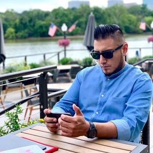 Meet your Posher, Rodrigo